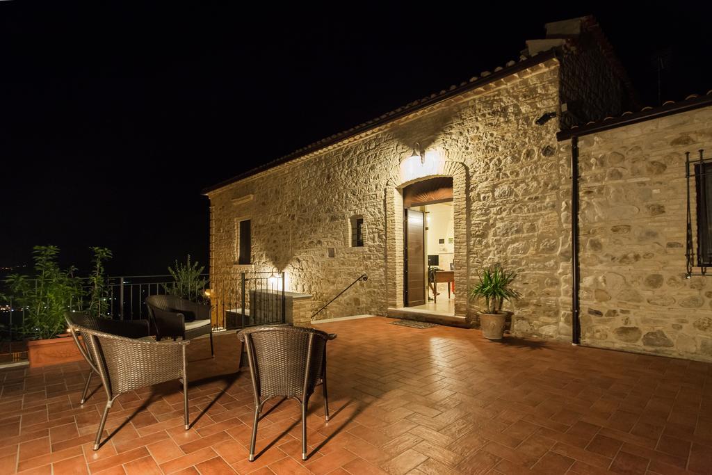 A Casa Nostra Residenza Di Charme Bed & Breakfast Candela ภายนอก รูปภาพ