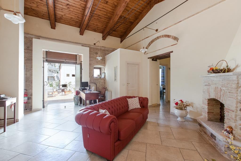 A Casa Nostra Residenza Di Charme Bed & Breakfast Candela ภายนอก รูปภาพ