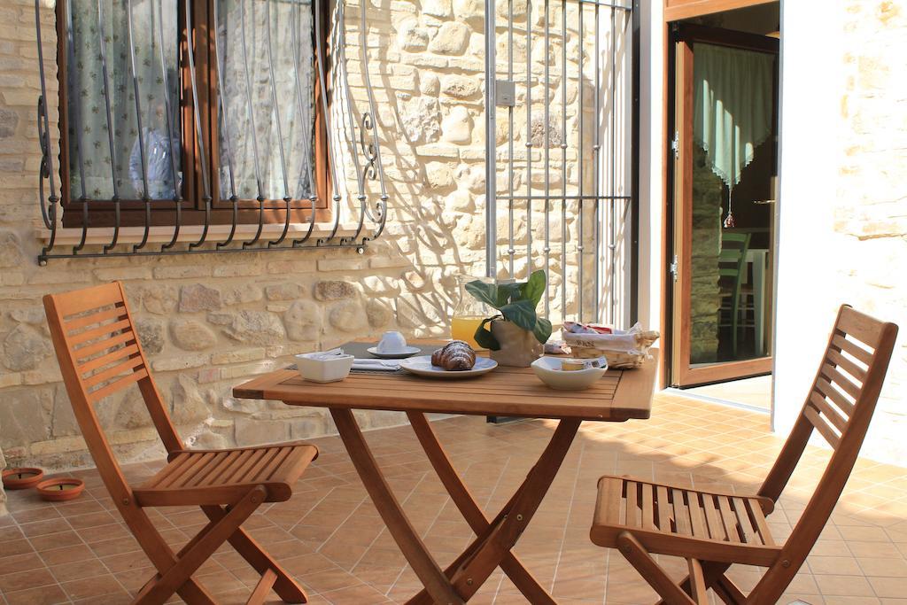 A Casa Nostra Residenza Di Charme Bed & Breakfast Candela ภายนอก รูปภาพ