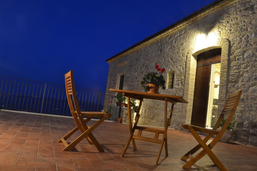 A Casa Nostra Residenza Di Charme Bed & Breakfast Candela ภายนอก รูปภาพ